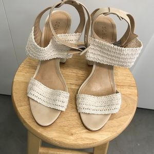 SCHUTZ crochet heel